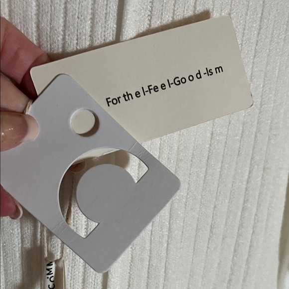 NWT Commense M Gorgeous Ivory Maxi Long Flowing Dress.Trumpet Sleeves W/Ruffles - Picture 2 of 5